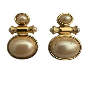 Richelieu Vintage Signed Gold Tone Pearl Byzantine Style Pierced Earrings